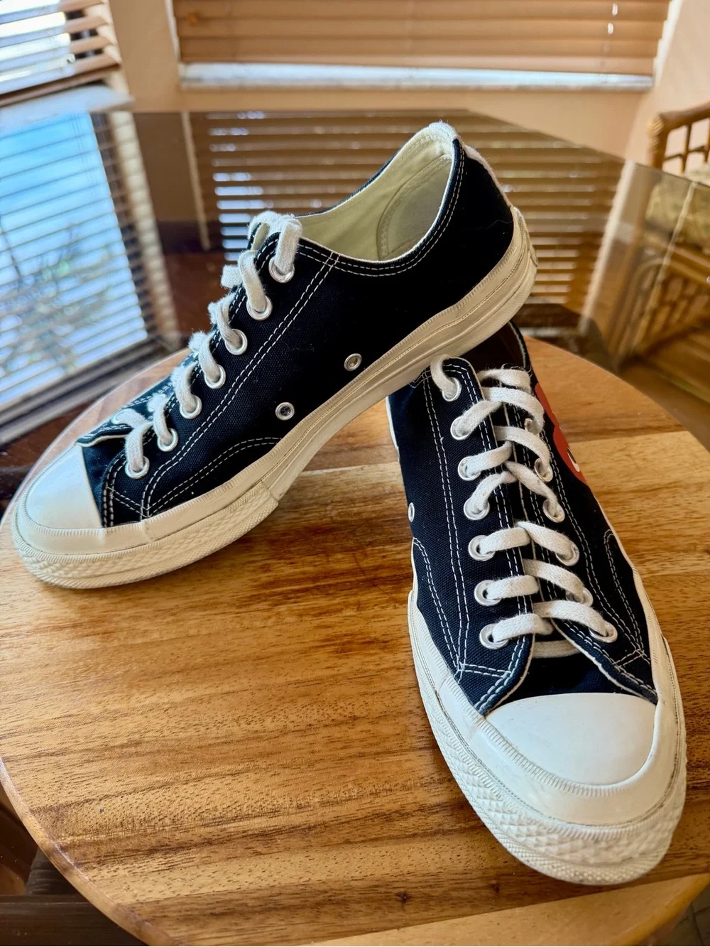 Converse Kids Black Low-Top Sneakers with Red Heart Logo
